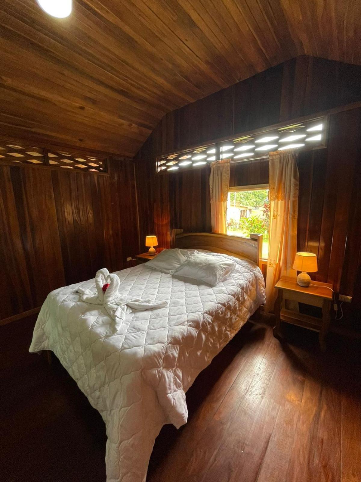 Cabinas La Catarata La Fortuna Bagian luar foto